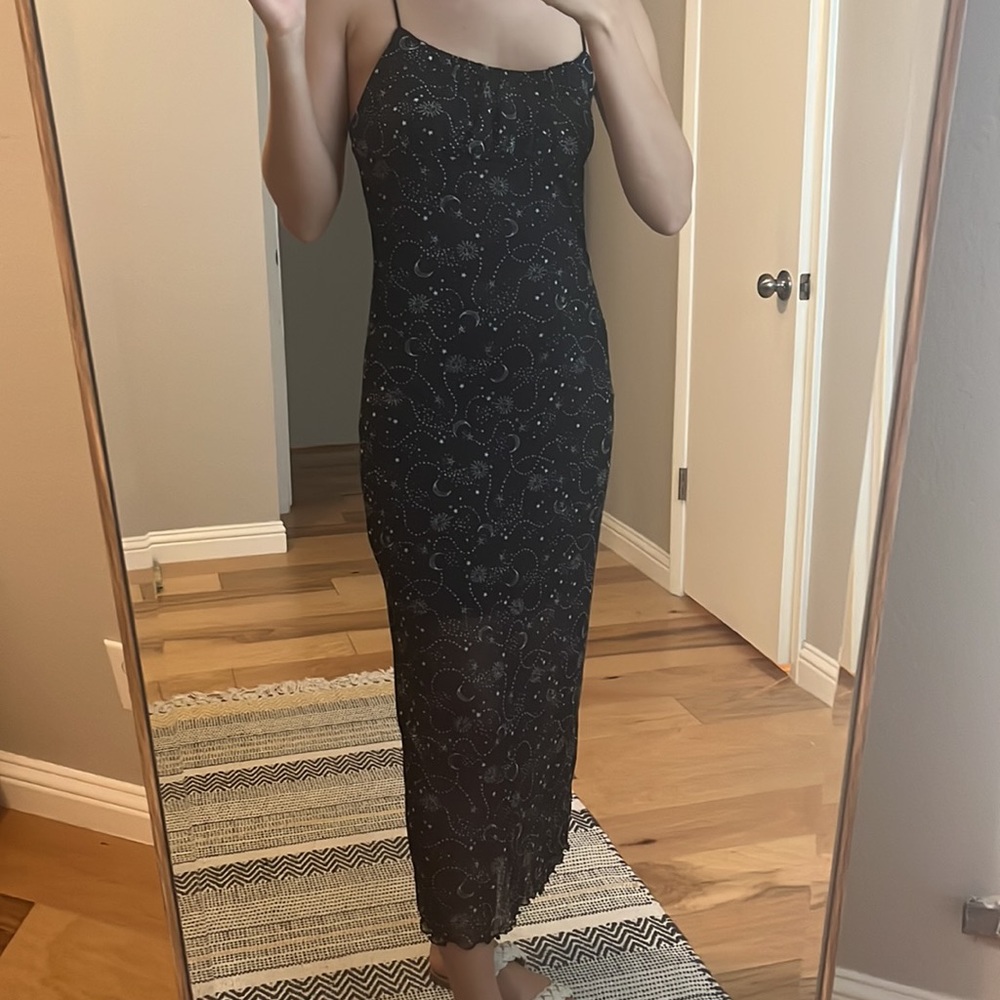 Cosmos print black dress